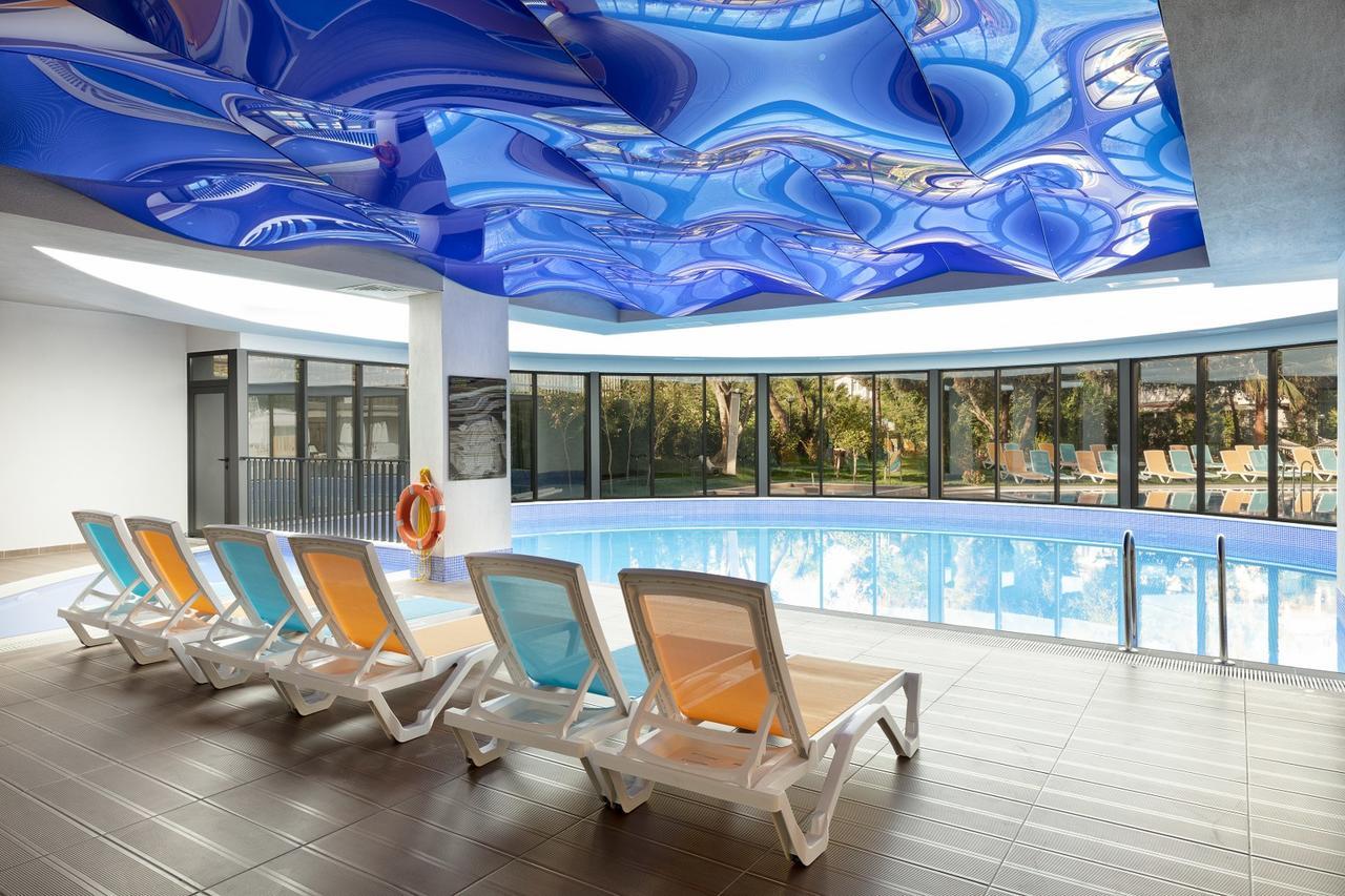 Otel The Raga Ultra (adults Only) Side