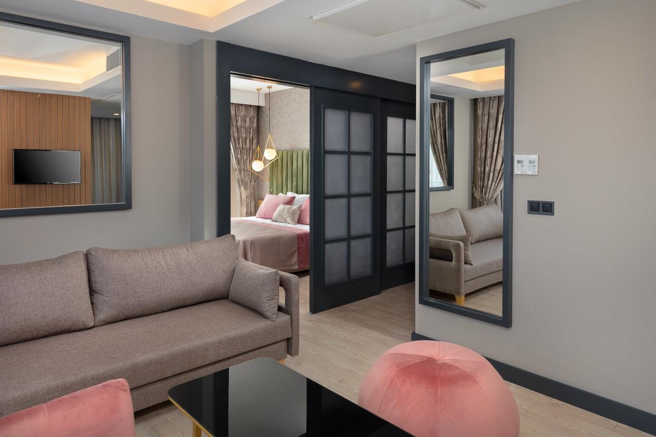 Otel The Raga Ultra (adults Only)