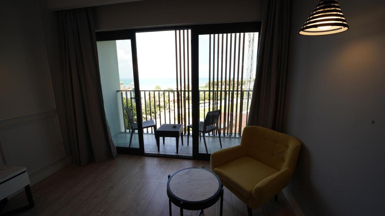 Hotel The Raga Ultra (adults Only) Side